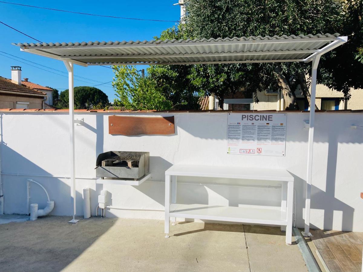 Gite Blanco Y Madera Narbona Esterno foto
